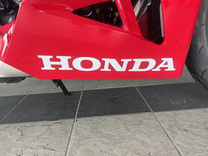2024 Honda CBR Honda CBR650RACR DEMO