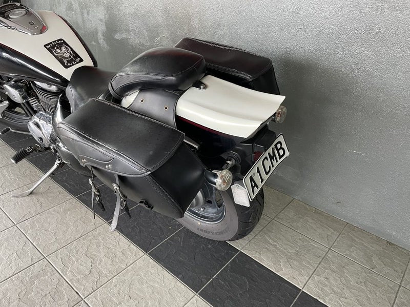 2010 Suzuki VZ800 Suzuki VZ800 M50 Boulevard
