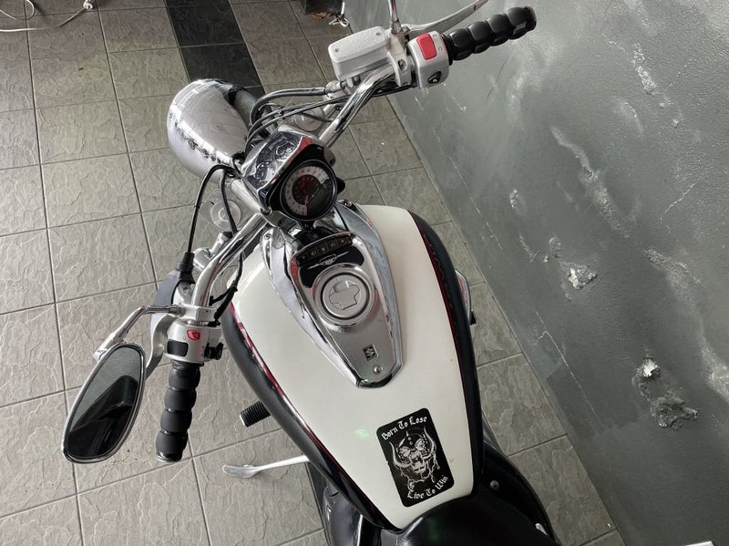 2010 Suzuki VZ800 Suzuki VZ800 M50 Boulevard