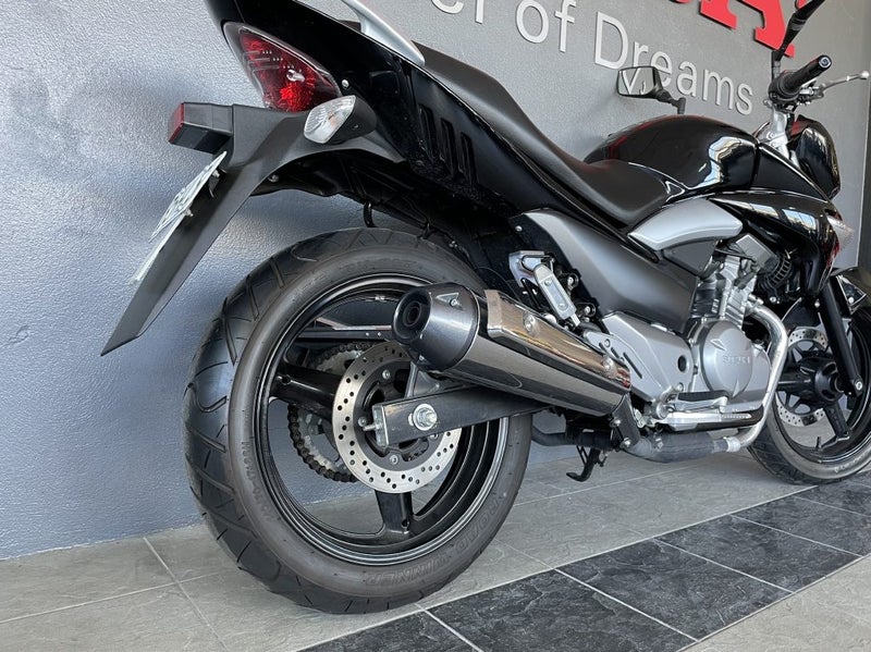 2016 Suzuki GW250 Suzuki GW250 Inazuma