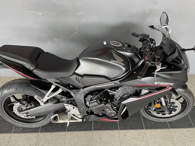 2025 Honda CBR Honda CBR CBR650RACS