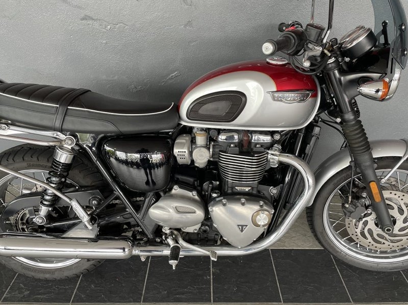 2019 Triumph Bonneville T120 Triumph Bonneville...