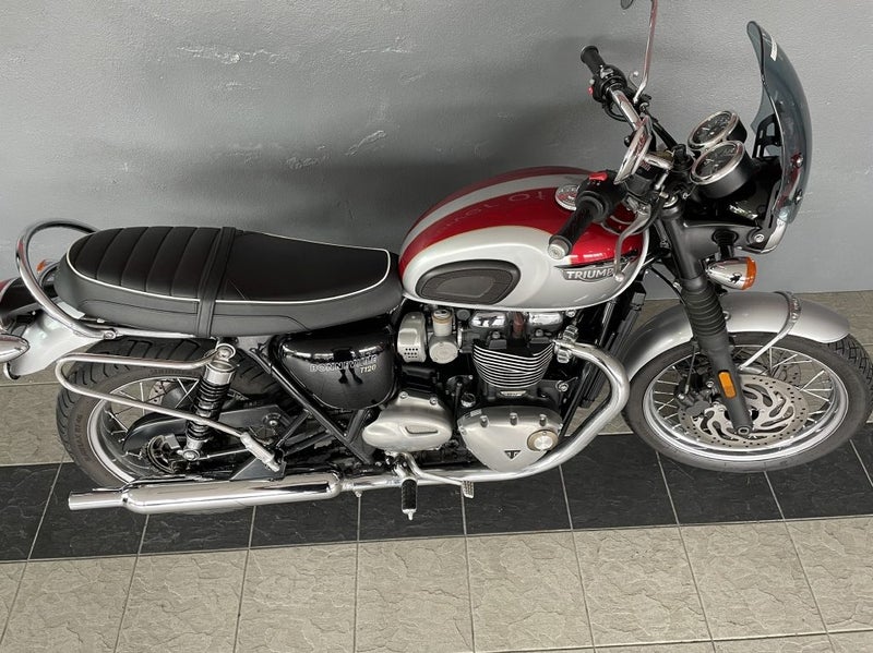 2019 Triumph Bonneville T120 Triumph Bonneville...