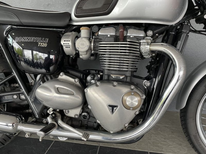 2019 Triumph Bonneville T120 Triumph Bonneville...