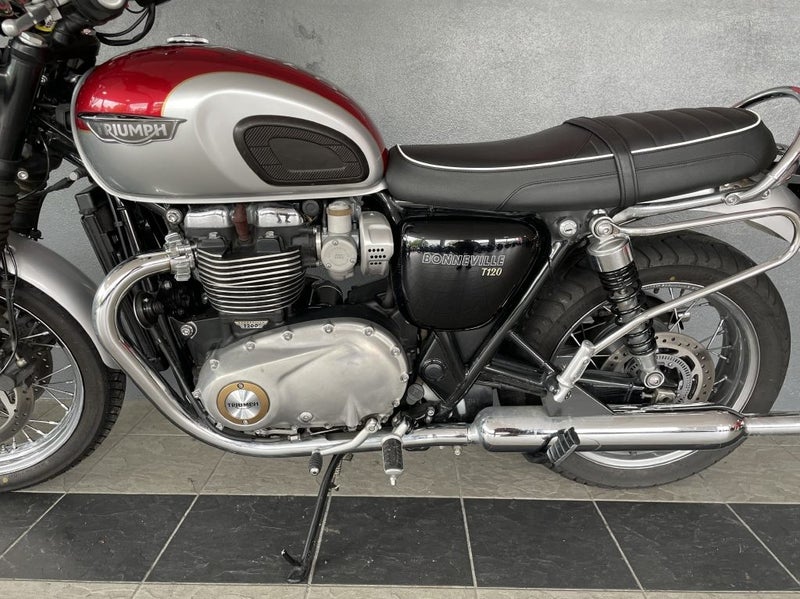 2019 Triumph Bonneville T120 Triumph Bonneville...