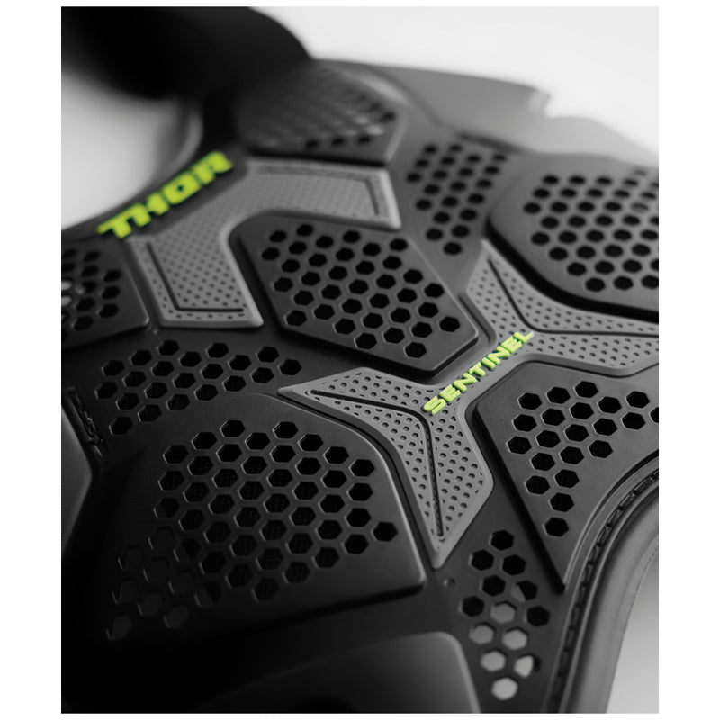 Thor MX Chest Protector S25  Sentinel Pro Black Medium Large