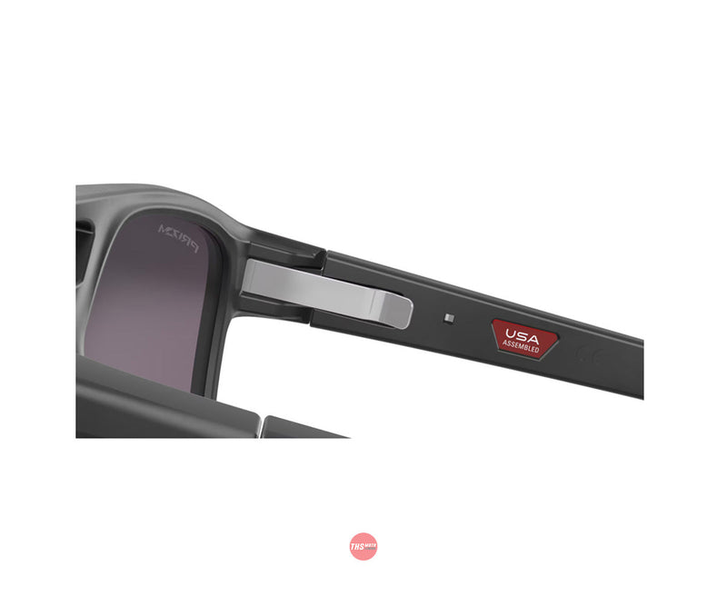 Oakley Sunglasses Latch Beta Matte Black with PRIZM Grey Lens