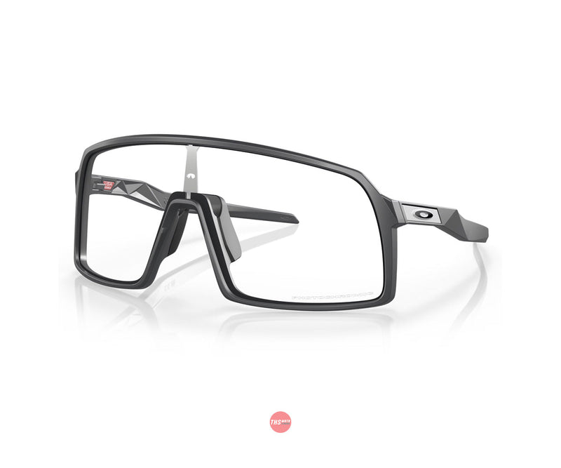Oakley Sunglasses Sutro Matte Carbon with Clear-Black Photochromic Lens