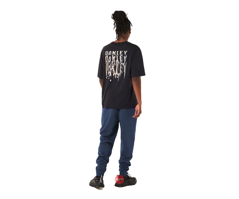 Oakley L Stacked Metal Tee Blackout