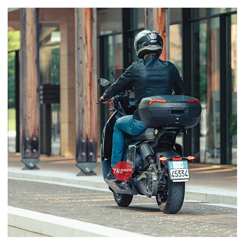 Givi Monolock Top Box 46Lt Riviera Black Tech Reflectors