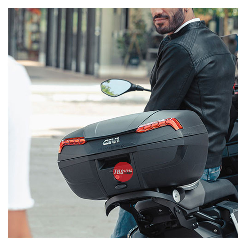 Givi Monolock Top Box 46Lt Riviera Black Tech Reflectors