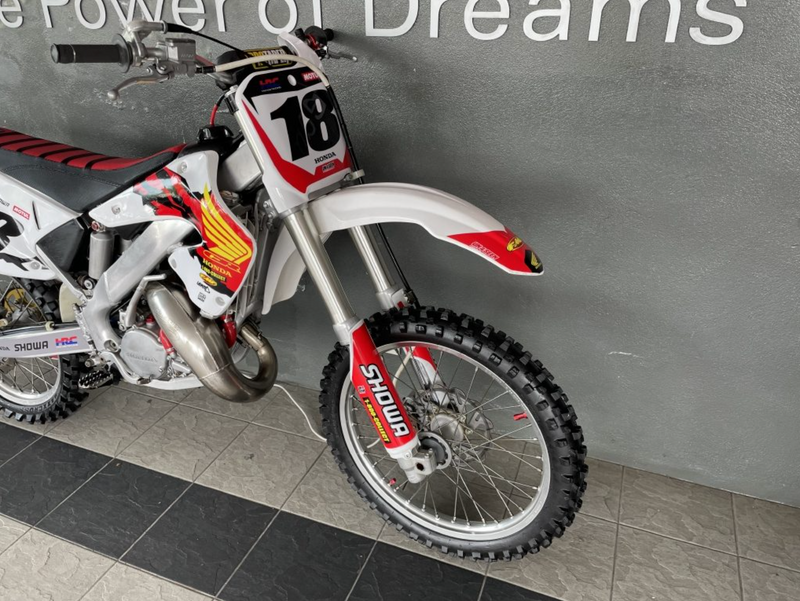 2001 Honda CR125R1 : Stock