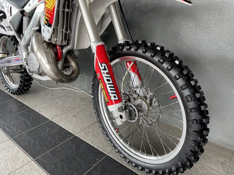 2001 Honda CR125R1 : Stock