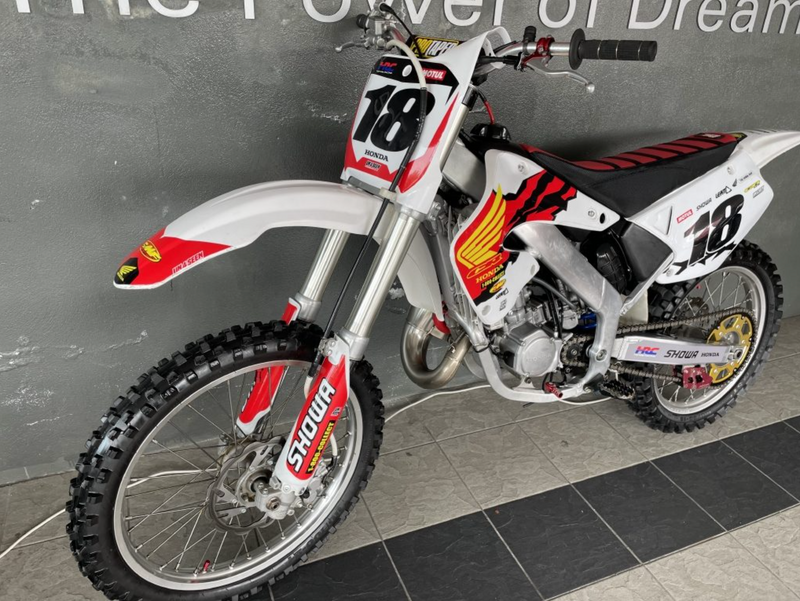 2001 Honda CR125R1 : Stock