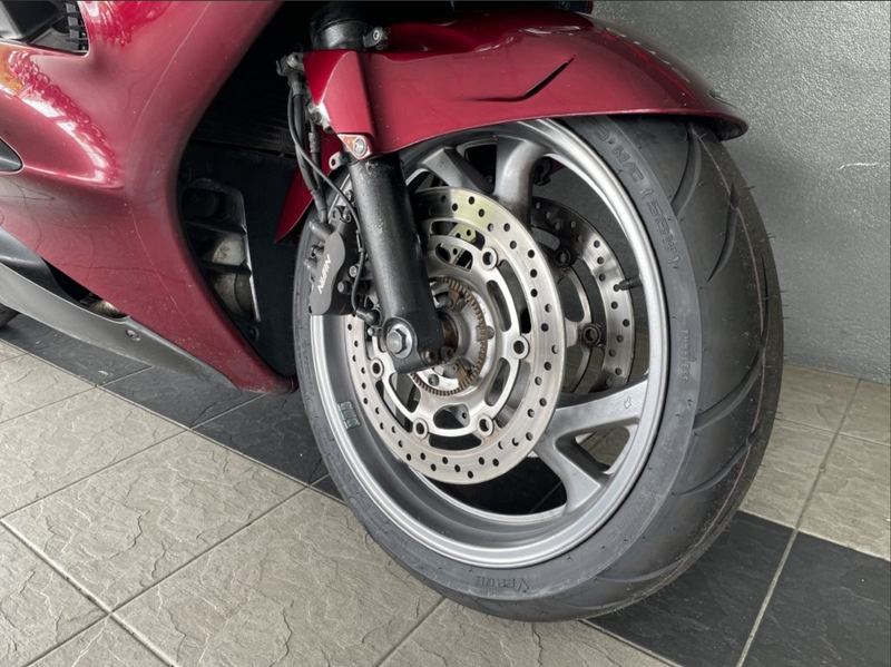 2005 Honda ST1300 : Stock