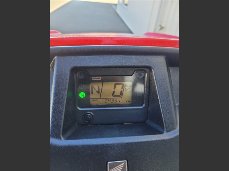 2015 Honda SXS500M2F