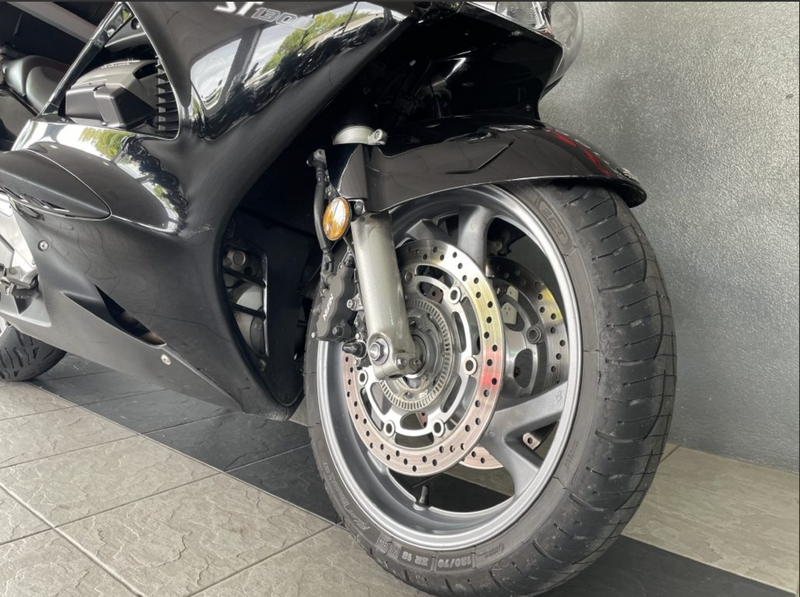 2014 Honda ST1300 3 : Stock
