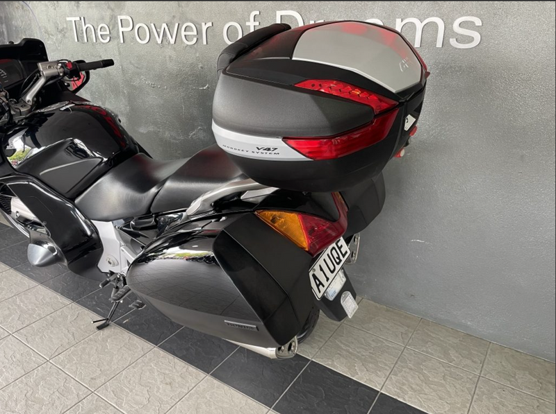 2014 Honda ST1300 3 : Stock
