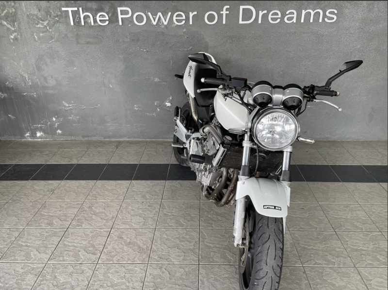 2005 Honda CB600F4 Hornet : Stock