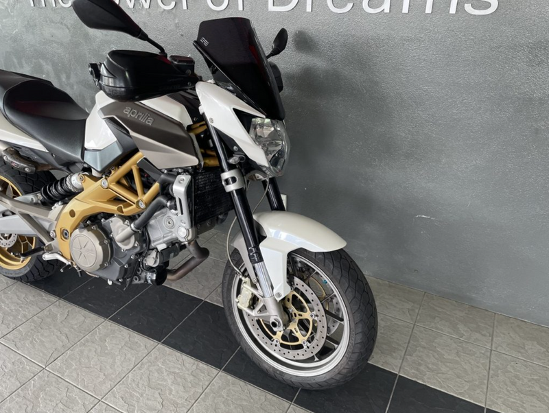 2008 Aprilia Shiver 750 : Stock
