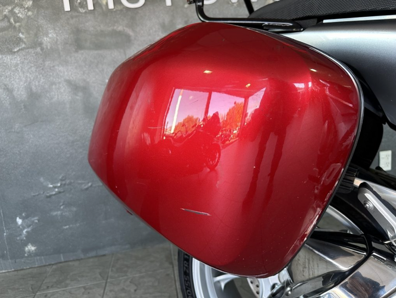 2009 Honda VFR1200FA : Stock