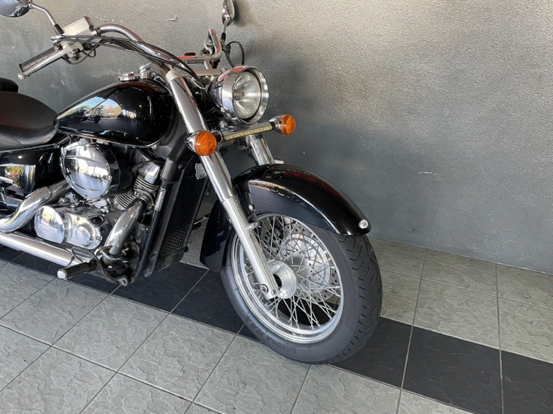2005 Honda VT750CV : Stock