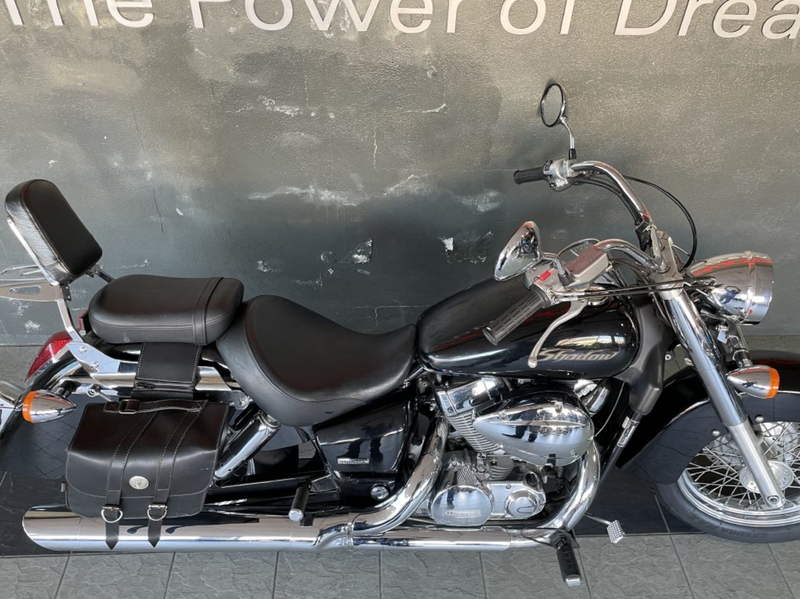 2005 Honda VT750CV : Stock
