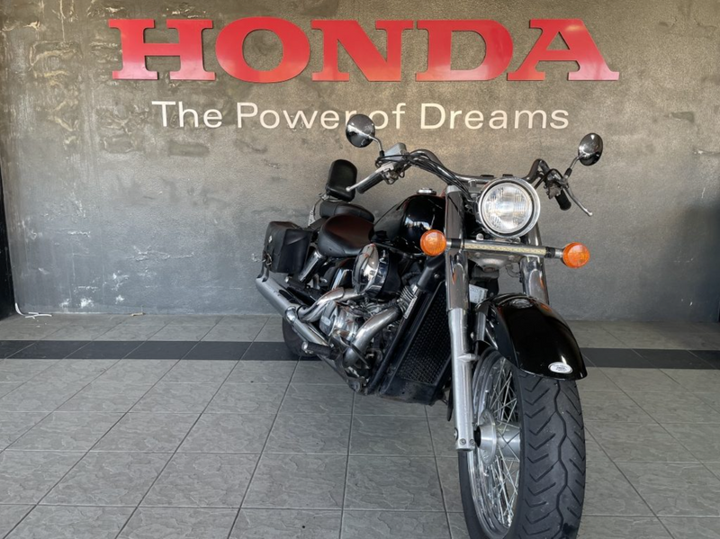2005 Honda VT750CV : Stock