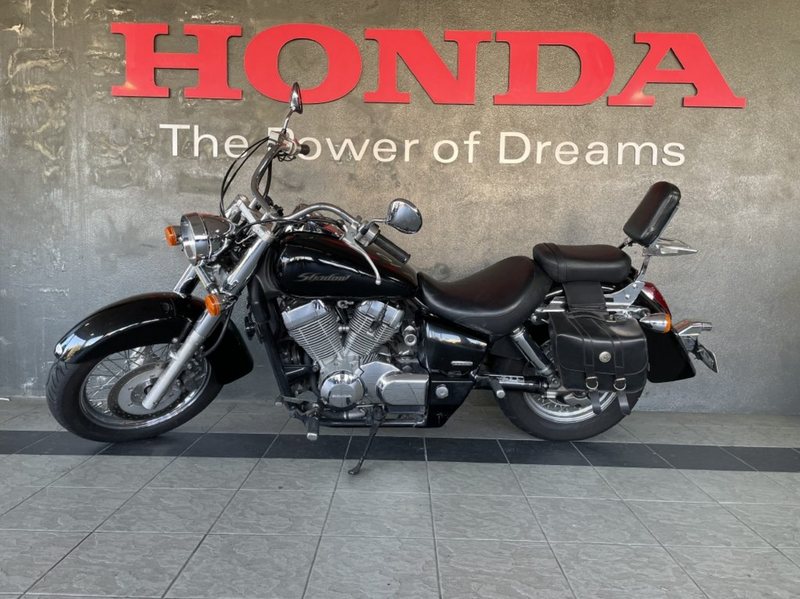 2005 Honda VT750CV : Stock