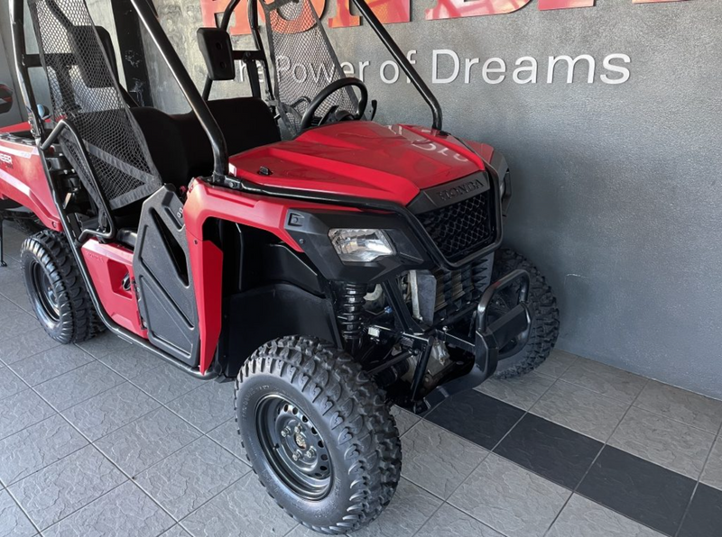 2023 Honda SXS520M2P