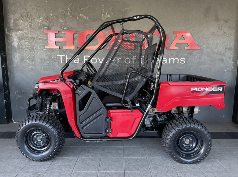 2023 Honda SXS520M2P