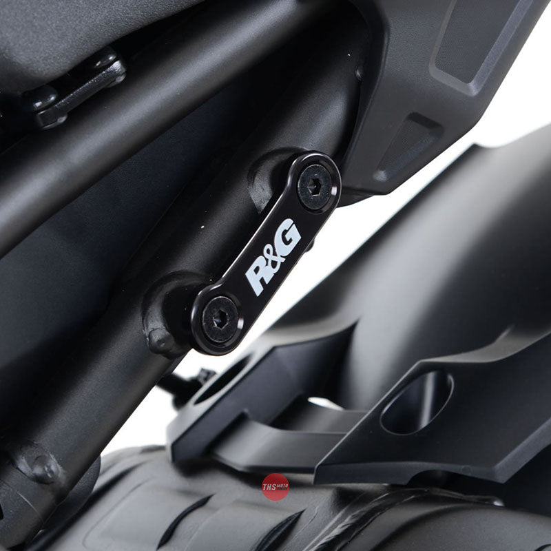 R&G Racing Rear Footrest Plate pair Yamaha MT-10 Black