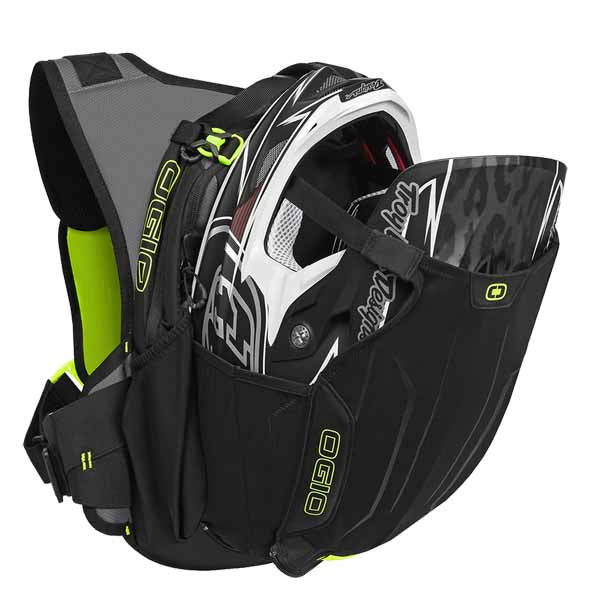 Ogio Baja 2L Hydration Pack, in black colourway, has a 2 litre bladder and additional storage, such as the expandable front storage pocket for helmet or large gear